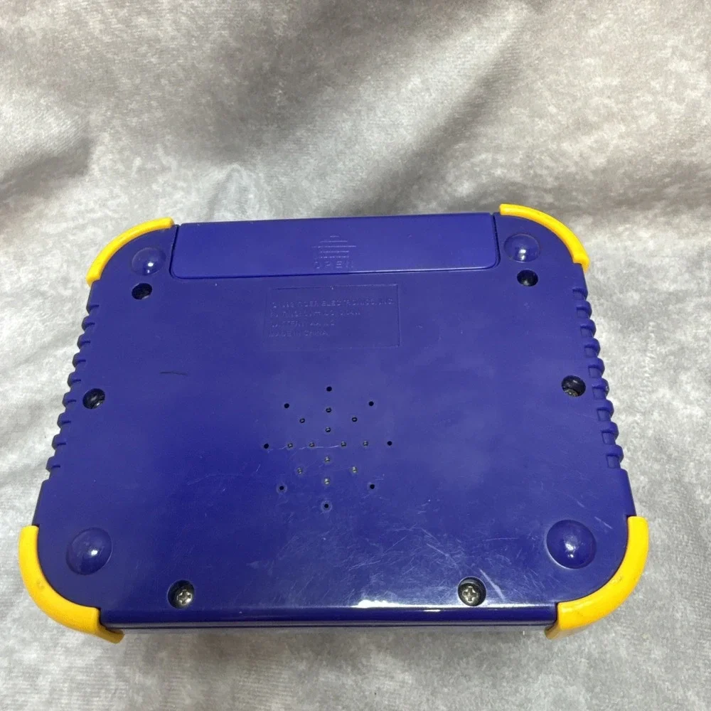 Vintage 1990 Gargoyles Night Flight Tiger Electronics Handheld Game Works